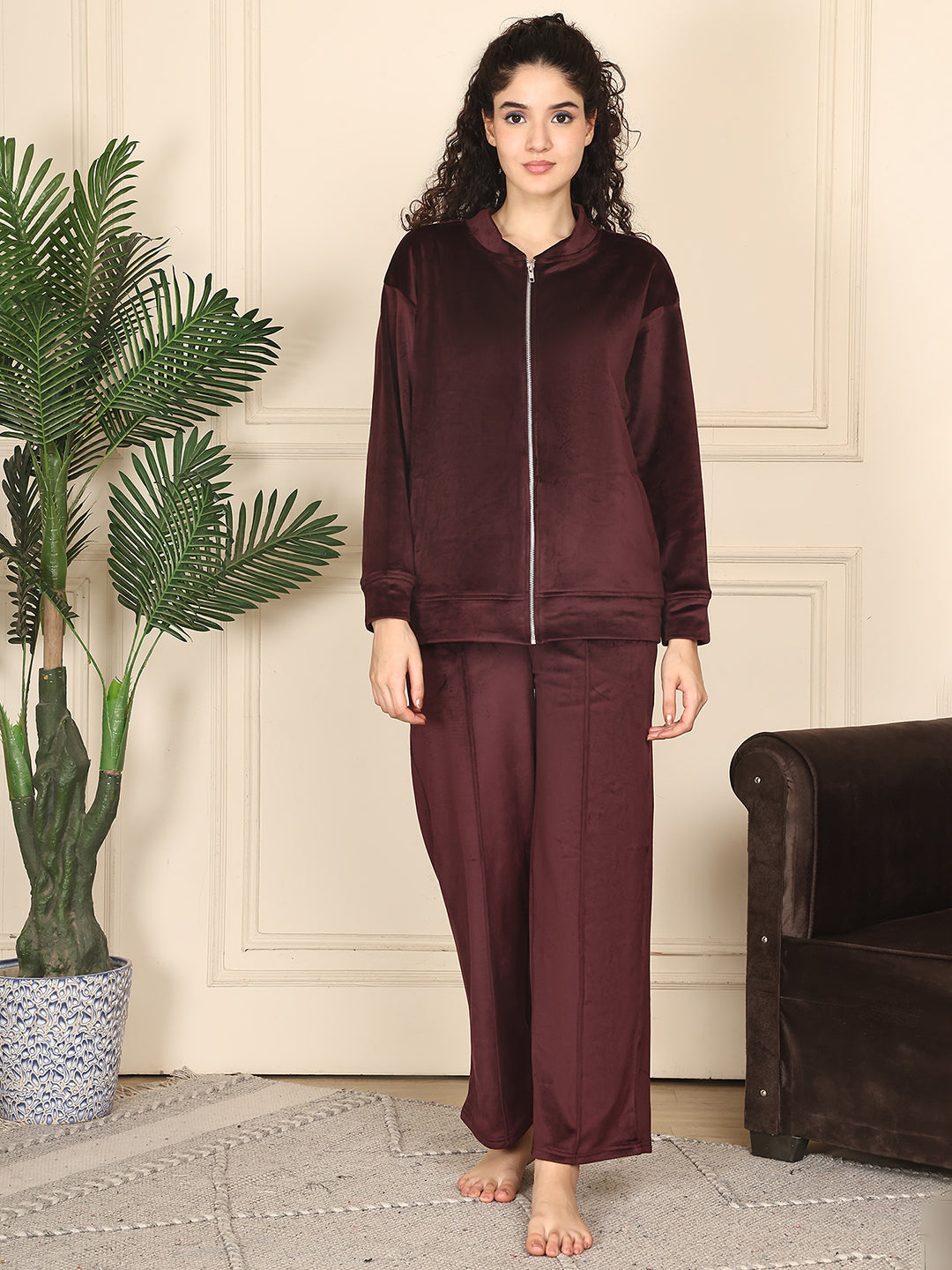 MJKAW25507A - Velour