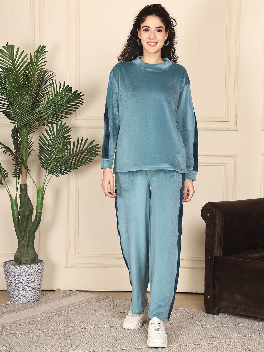 MJKAW25505B - Velour