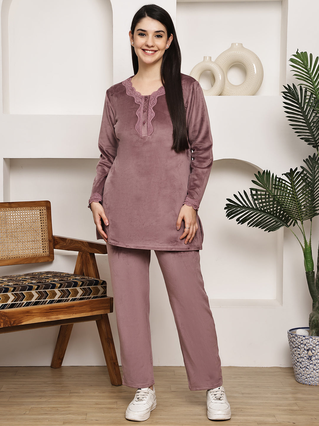 MJKAW25510A - Velour