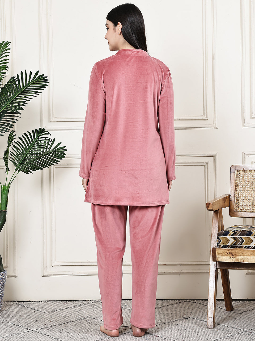 MJKAW25511B - Velour