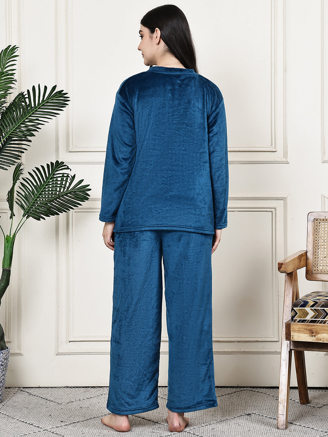 MJKAW25519A - Supersoft Fur