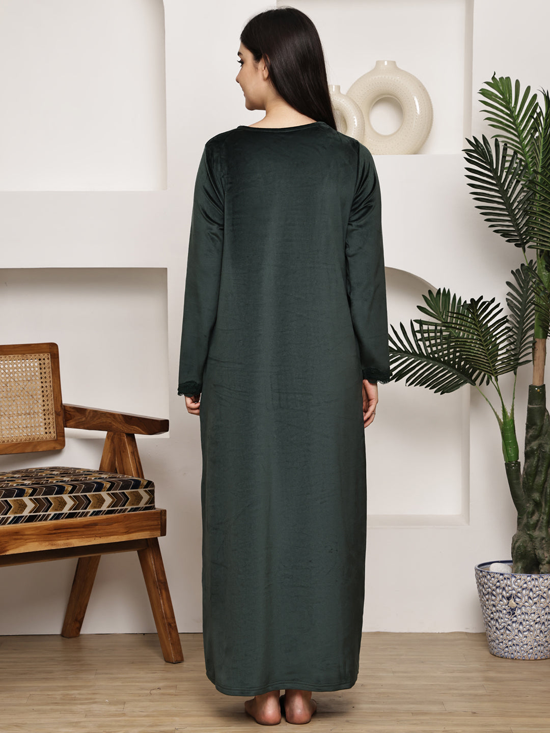 MJKAW25512A - Velour