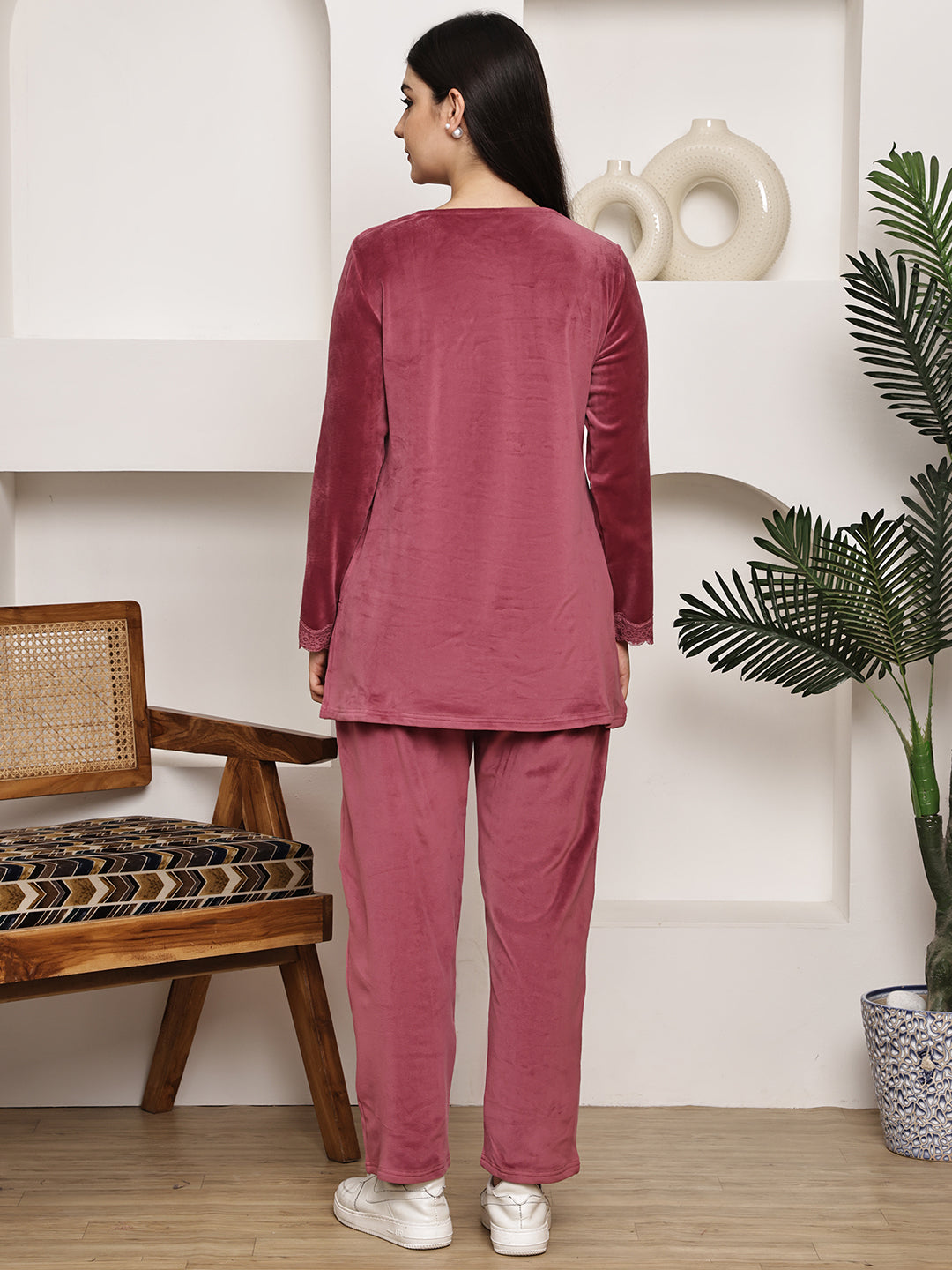 MJKAW25510B - Velour