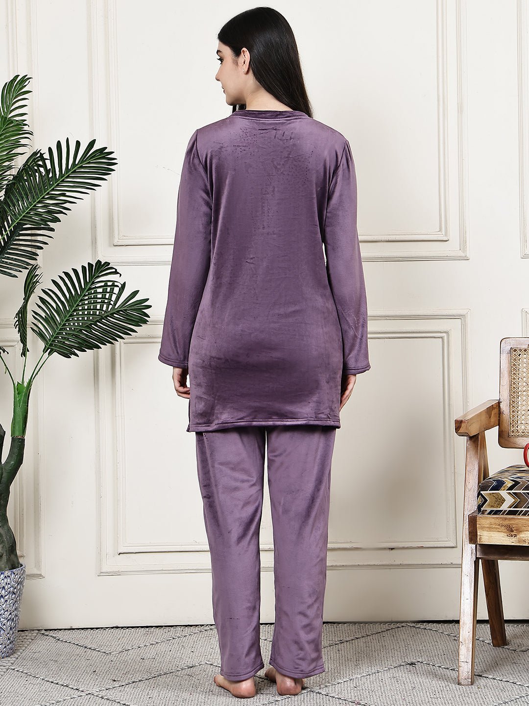 MJKAW25511A - Velour