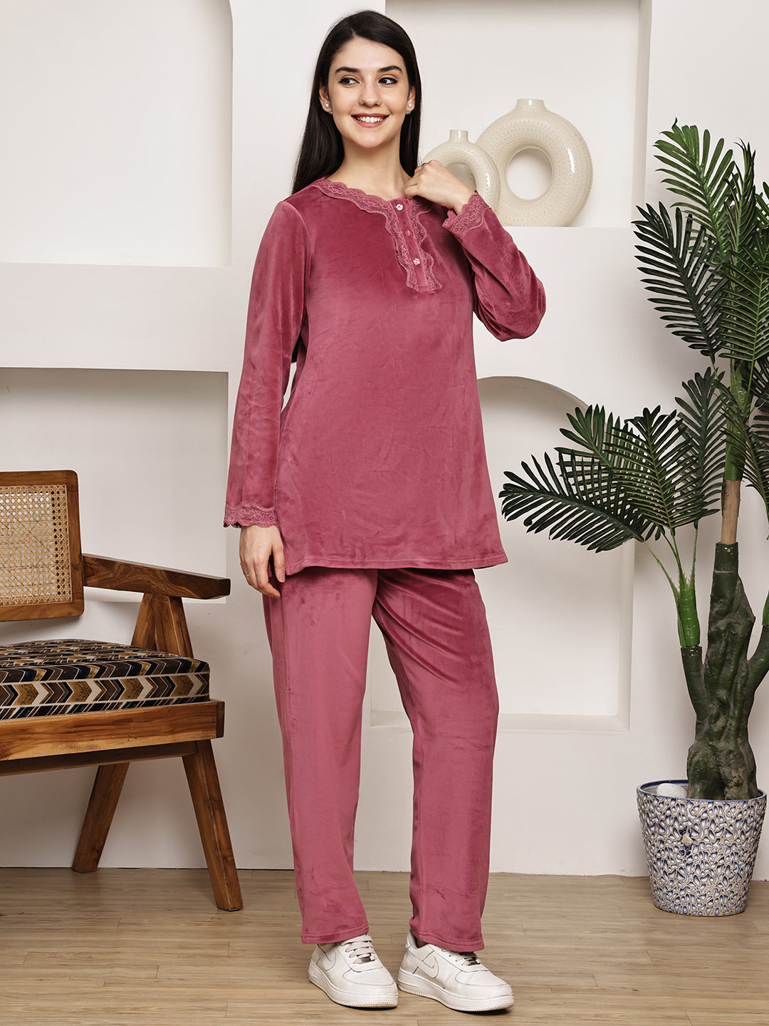 MJKAW25510B - Velour