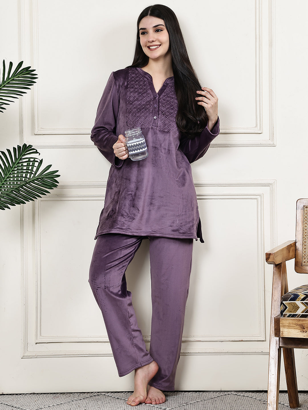 MJKAW25511A - Velour