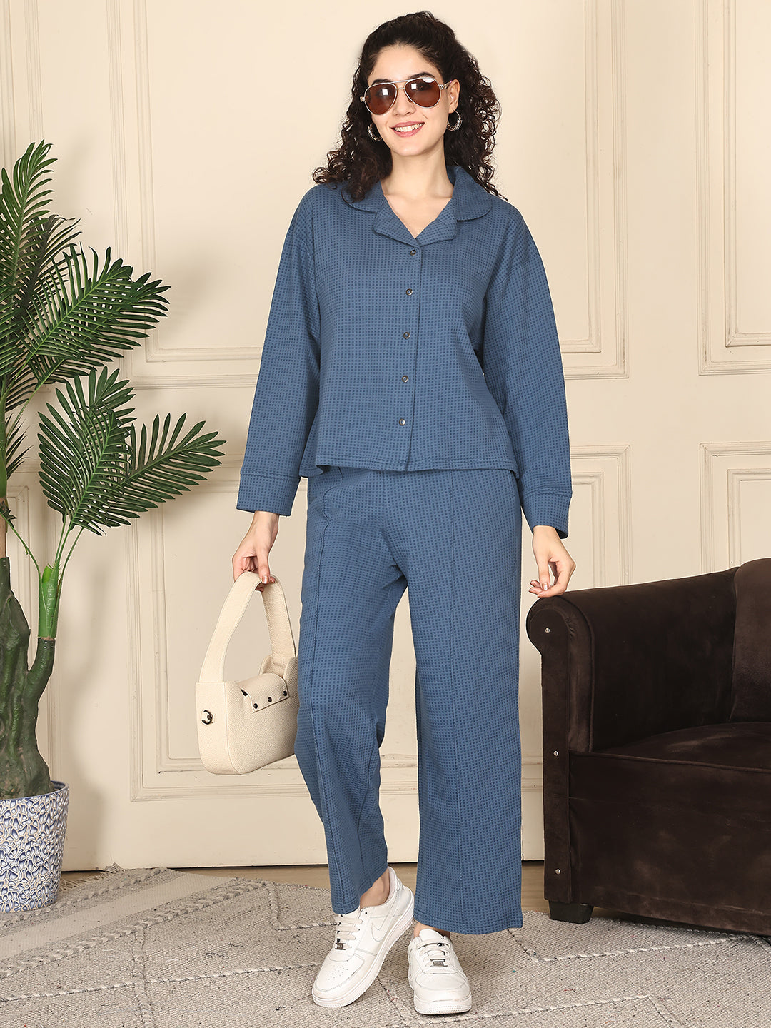 MJKAW25482B - Waffle