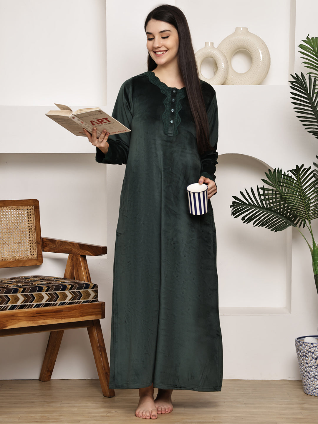 MJKAW25512A - Velour