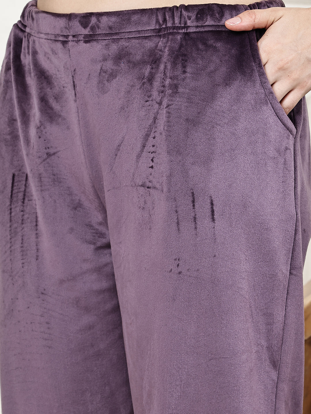 MJKAW25506B - Velour