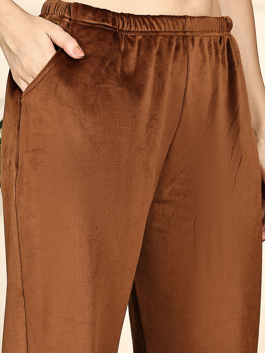 MJKAW25509B - Velour