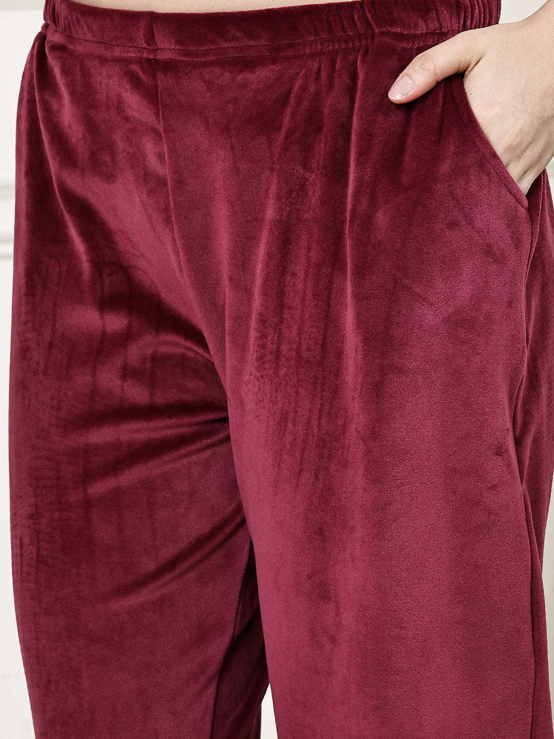 MJKAW25506A - Velour